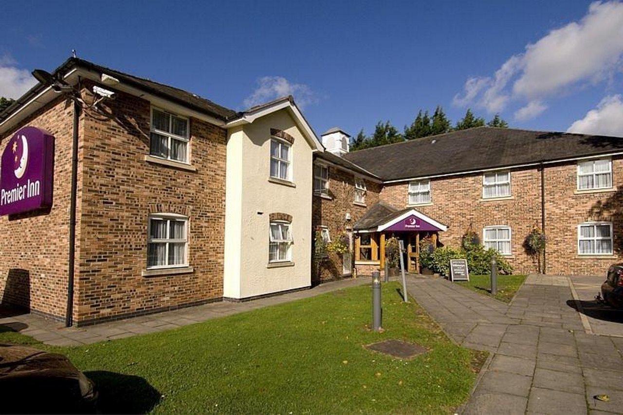 Premier Inn Premier Inn Wrexham North ภายนอก รูปภาพ