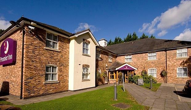 Premier Inn Wrexham North ภายนอก รูปภาพ