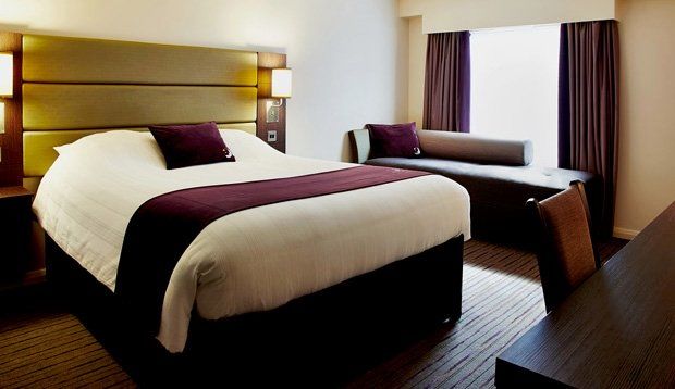 Premier Inn Wrexham North ภายนอก รูปภาพ